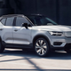 Ilustración para el artículo titulado Por qué la pandemia acelerará el cambio a los autos eléctricos, según el CEO de Volvo